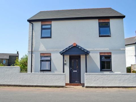 Front of the holiday home (replace with your photo)